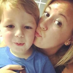 Meet your Posher, Hillary